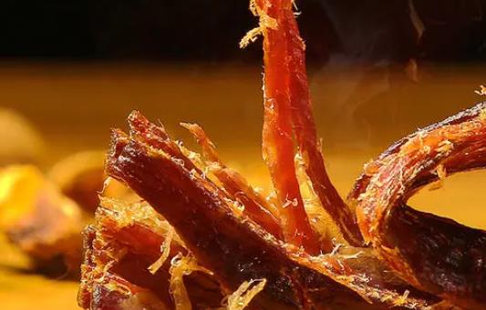 為什么牛肉干上有白點(diǎn)?吃牛肉干有什么功效?
