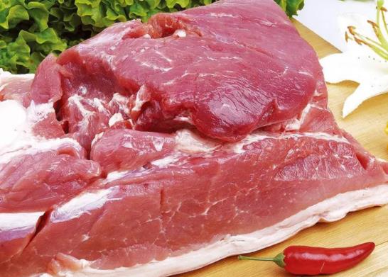 肉拿出來(lái)解凍可以用水泡嗎?豬肉用涼水泡一夜還能不能吃