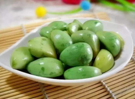 吃完臘八蒜嘴巴會有味嗎?臘八蒜吃完還能放新蒜嗎