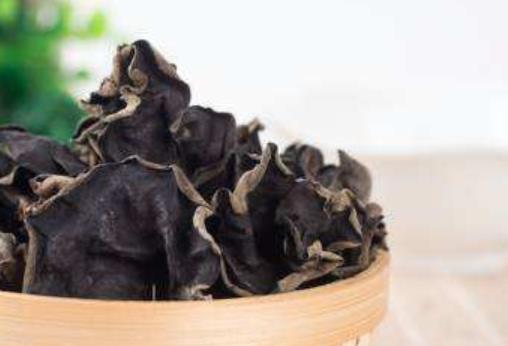 擁有一個(gè)無暇的肌膚就是每個(gè)女性畢生的追求 改變皮膚粗糙的方法