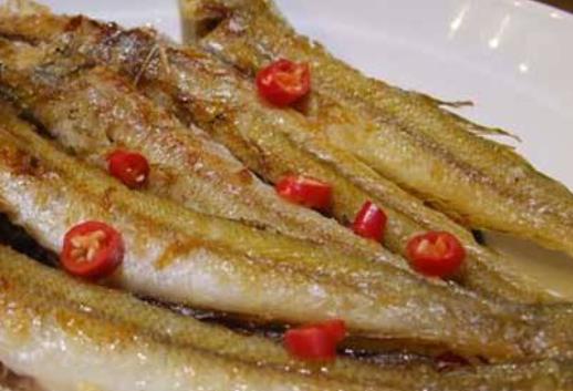 讓女人氣色紅潤的美食 吃沙丁魚對(duì)養(yǎng)膚有好處
