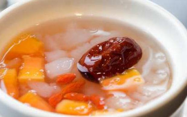 吃不胖的養(yǎng)膚糖水 雪蛤?qū)︷B(yǎng)膚有好處