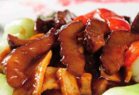 改善膚色的養(yǎng)膚食療 吃栗子對養(yǎng)膚有好處