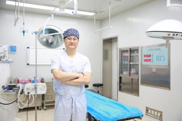 黃名斗隆鼻怎么樣?還您后天“自然”美俏鼻