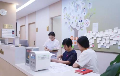 【喜訊】成都市整形美容質(zhì)控中心,贊圣丹福整形美容醫(yī)院—遠(yuǎn)超行業(yè)標(biāo)準(zhǔn)!