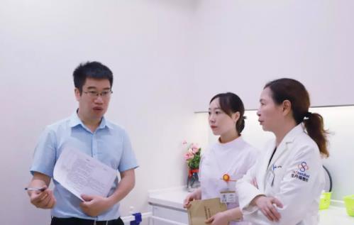 【喜訊】成都市整形美容質(zhì)控中心,贊圣丹福整形美容醫(yī)院—遠(yuǎn)超行業(yè)標(biāo)準(zhǔn)!