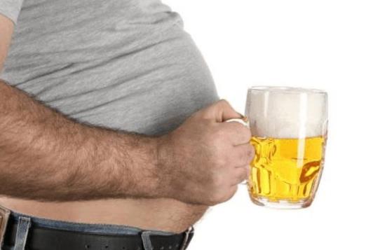 啤酒肚的人應(yīng)該怎么鍛煉?啤酒肚對(duì)身體有什么影響?