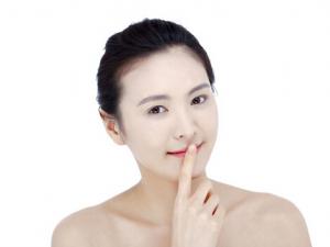 嘴唇上火起泡快速消除？嘴上火起泡的原因