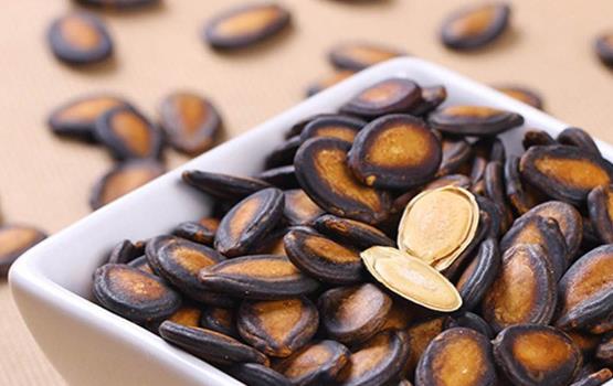 西瓜子吃多了會(huì)上火嗎?吃西瓜子有哪些好處?