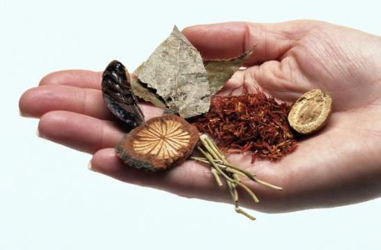 中藥長(zhǎng)霉了洗了還能再吃嗎?如何判定中藥材是否發(fā)霉
