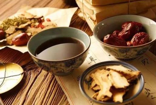 中藥長(zhǎng)霉了洗了還能再吃嗎?如何判定中藥材是否發(fā)霉