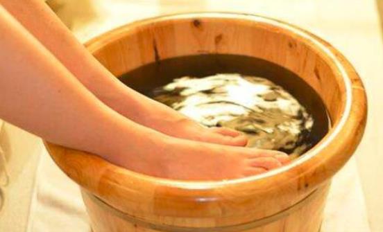 白醋可以泡腳嗎?白醋怎么泡腳?