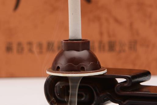 艾灸膝蓋積液積液會(huì)減少嗎 艾灸膝蓋積液后膝蓋酸怎么辦