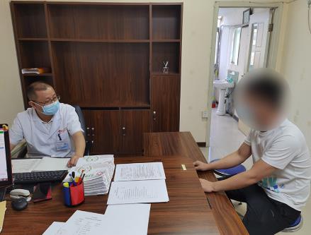 【現(xiàn)場報(bào)道】唐山站前醫(yī)院特邀資深男科專家再次親診解頑疾
