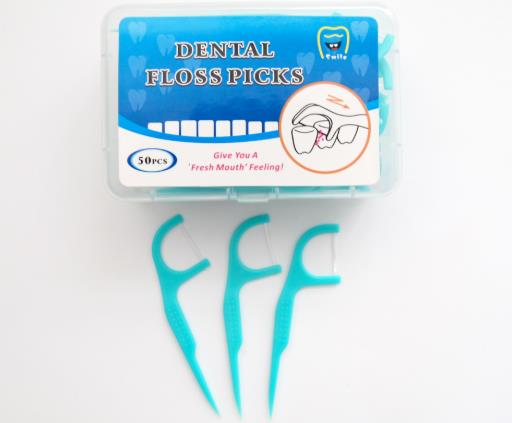 牙線卡在牙縫里會(huì)自己脫落嗎?用牙線牙縫會(huì)不會(huì)變大?