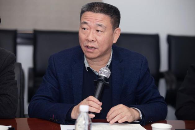 杭州市整形美容行業(yè)協(xié)會積極開展征詢工作,杭州市一主任醫(yī)師張菊芳主持會議
