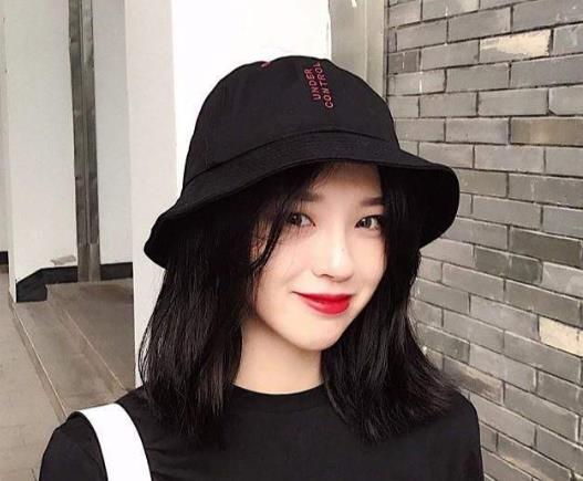 帽子戴久了發(fā)根疼怎么辦?戴帽子頭皮癢是怎么回事