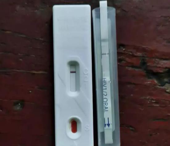 HIV試紙放久了變2條杠是怎么回事?艾滋病試紙c代表什么