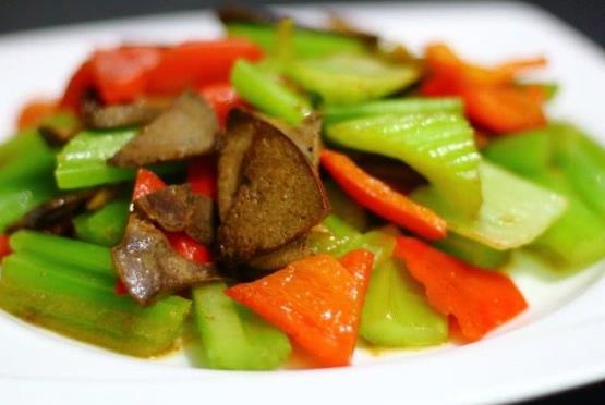 肝臟不好要先排毒 9招教你排出體內(nèi)毒素 多吃9種食物可養(yǎng)肝
