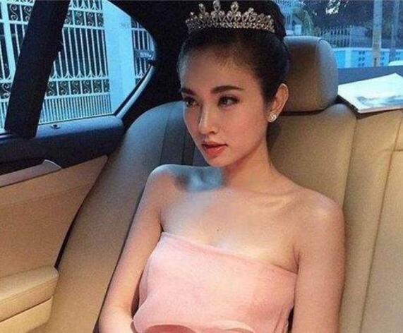 泰國最美人妖poy,poy變性前后對比照,女人看了會自卑!