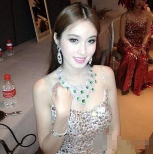 泰國最美人妖poy,poy變性前后對比照,女人看了會自卑!
