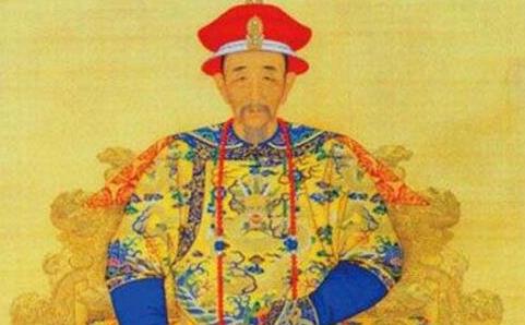 乾隆皇帝.jpg