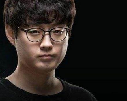 世界上最聰明的lol職業(yè)選手.jpg
