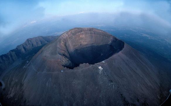 世界上最著名的活火山 維蘇威火山在哪里 維蘇威火山的噴發(fā)歷史