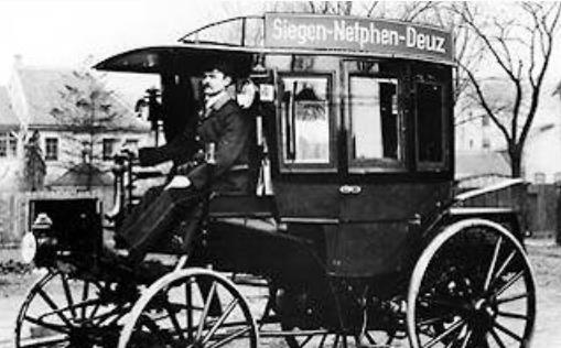 世界上最早的公交車(chē) 馬達(dá)式公共汽車(chē)1895年3月出現(xiàn)在德國(guó)