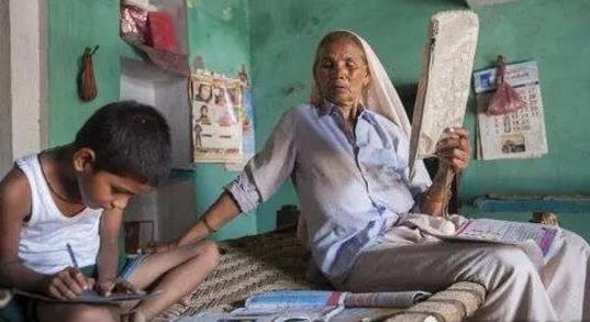 世界上年齡最大的母親 印度74歲老太生下龍鳳胎破紀錄