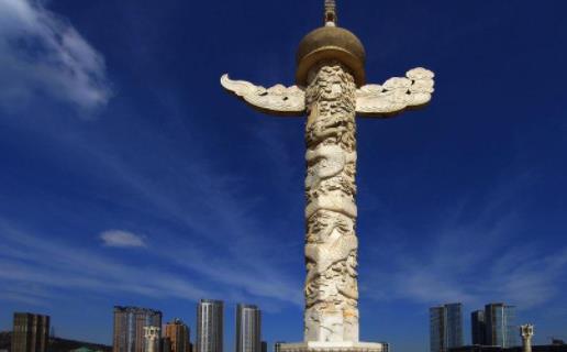 世界上最大的城市廣場(chǎng) 星海廣場(chǎng)占地面積達(dá)176萬平方米