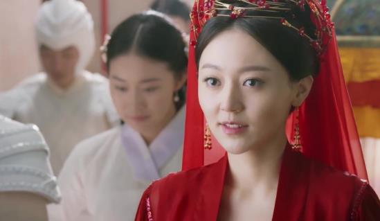 世界最早的雙面錦 206號(hào)墓出土公元6S5年至6S8年的錦