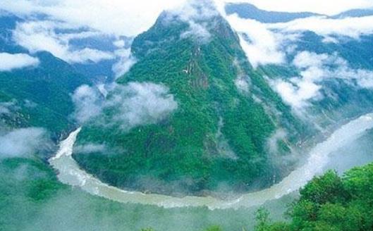 中國最大的峽谷 雅魯藏布大峽谷全長504.6千米 最深處6009米