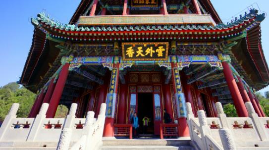 世界彩畫最多的一座長廊 頤和園一畫廊長728米