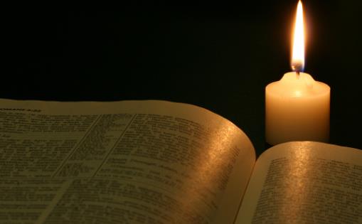 世界上流傳最廣的書(shū) 圣經(jīng)翻譯成九百二十多種語(yǔ)言