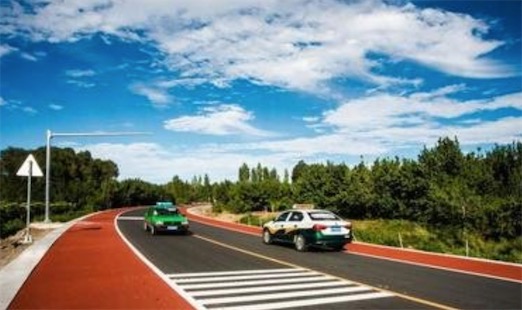 中國最長彩色觀光大道 敦煌市鳴沙山景觀大道全線長32.306km
