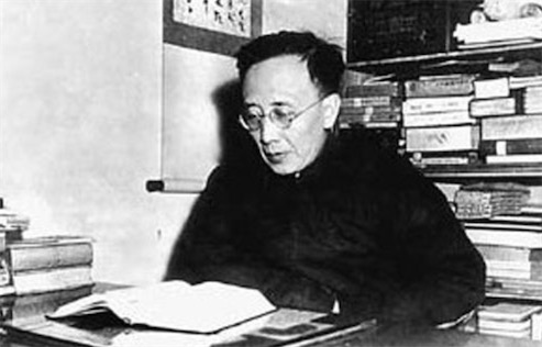中國(guó)第一部成熟的新詩(shī)集 1921年郭沫若出版的《女神》
