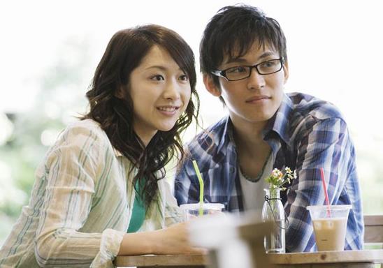 男生叫你姐姐什么心態(tài)?容易吸引小鮮肉的女人有哪些特點