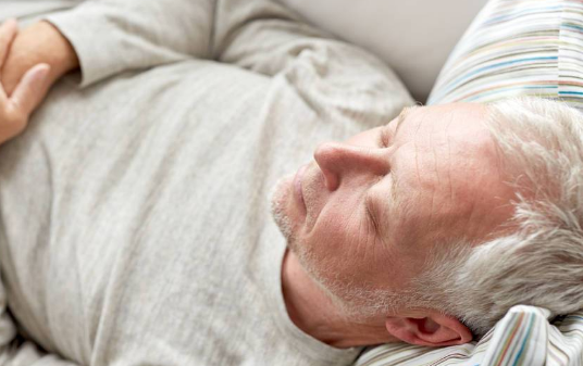 不同年齡段的最佳睡眠時(shí)間是多少及睡眠建議