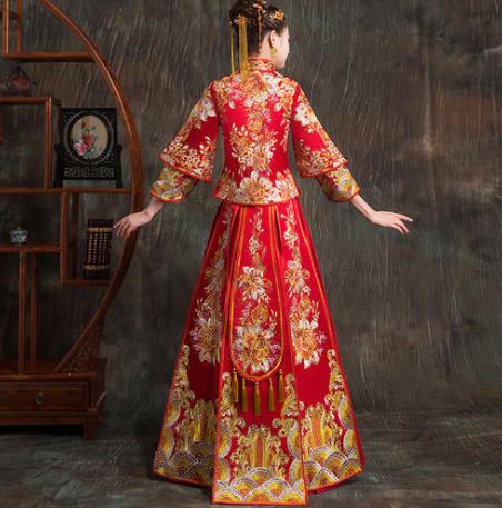 秀禾服出門(mén)穿還是敬酒穿?秀禾服買(mǎi)好還是租好?