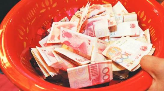 給了10萬(wàn)彩禮女方家要陪多少嫁妝?彩禮可以拿來(lái)還房貸嗎