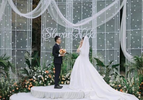 女方辦婚禮有沒有接親環(huán)節(jié)?遠(yuǎn)嫁結(jié)婚是女方先擺酒嗎
