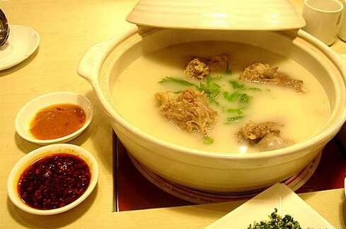 產(chǎn)婦可以吃豬骨嗎?產(chǎn)婦吃豬骨的做法