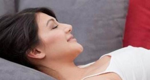 月子睡眠不足很難受 三招幫你輕松