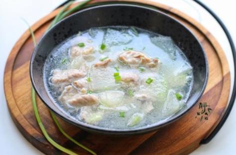 產(chǎn)后恢復(fù)應(yīng)該怎么調(diào)理 產(chǎn)后飲食上有什么禁忌