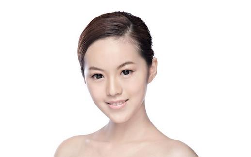 鼻翼長(zhǎng)痘的原因.jpg