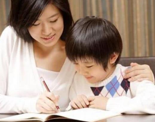 教師工資不低于公務(wù)員是真的嗎?教師工資不低于公務(wù)員怎么理解