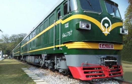 家屬可以送老年旅客進(jìn)站乘火車(chē)嗎?乘火車(chē)可以帶多少香煙?