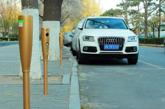 叫拖車拖別人的車誰付錢?有人亂停車可以叫交警拖車嗎