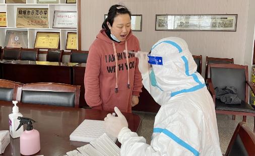 和新冠患者接觸戴口罩了會傳染嗎 和新冠患者接觸多久會被傳染